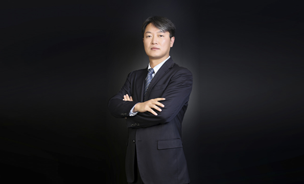 新浪科技對話飛凱材料陸春：做半導(dǎo)體產(chǎn)業(yè)的骨架，材料攻關(guān)需要持之以恒